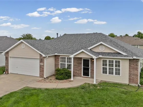 1016 Bristol Dr, Raymore, MO 64083