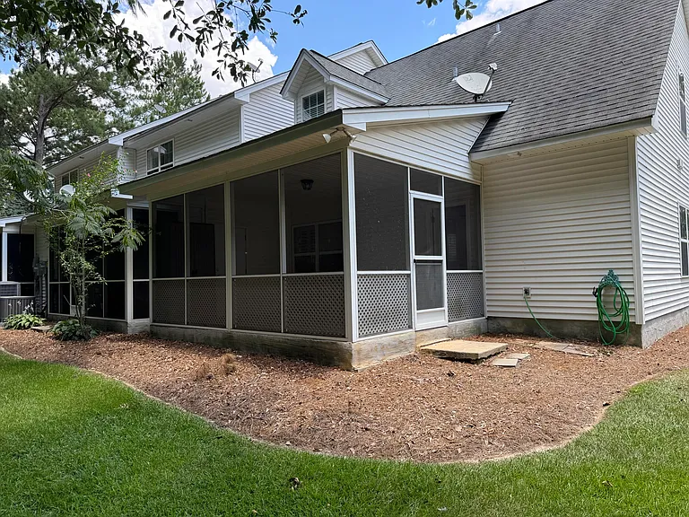 116 Venezia Ct — Photo 23