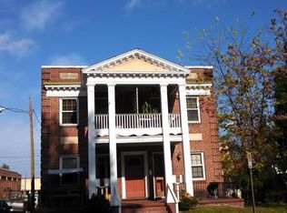 2920 W Grace St, Richmond, VA 23221