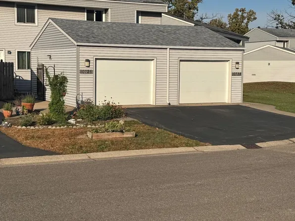 10728 Ilex St NW, Coon Rapids, MN 55448