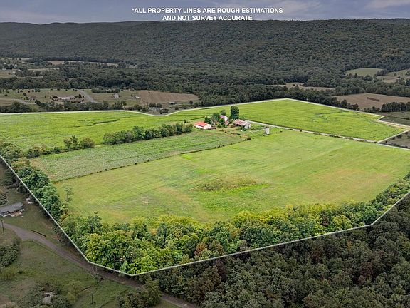 5th image of 19883 Amberson Rd