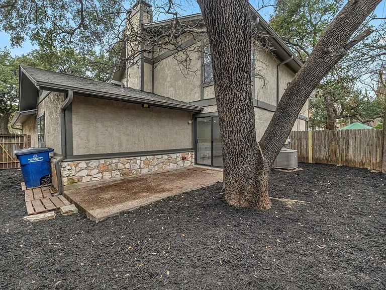 4010 Cima Serena Dr #B — Photo 23
