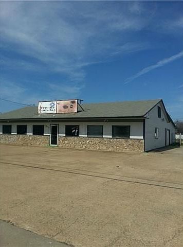 2nd image of 2624 W Main St