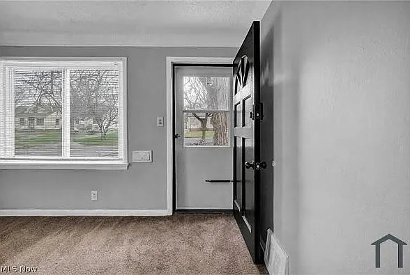3 bed, 1137 sqft, $1,600 — Photo 3