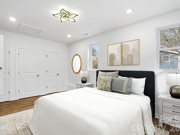 4th image of 704 W Border St