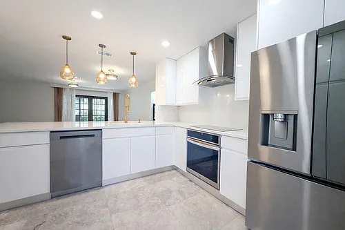576 Westree Ln Photo 1