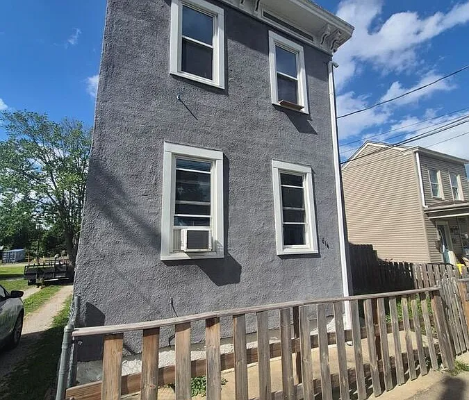 614 E 16th St #2 — Photo 11