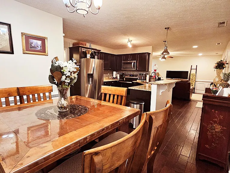 300 Croatan Woods Dr — Photo 9