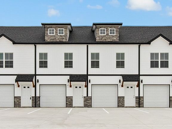 2nd image of 208 Drayton Dr #B