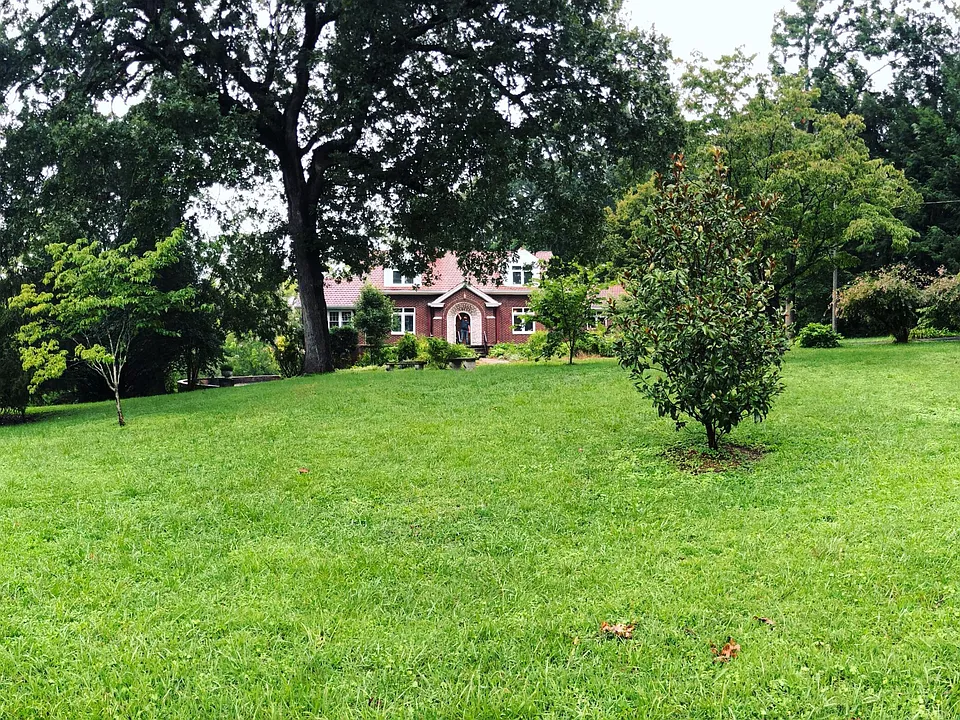 204 S Chilhowee Dr