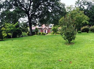 204 S Chilhowee Dr, Knoxville, TN 37914