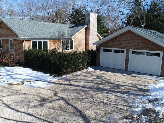 2nd image of 5 Oakland Ln