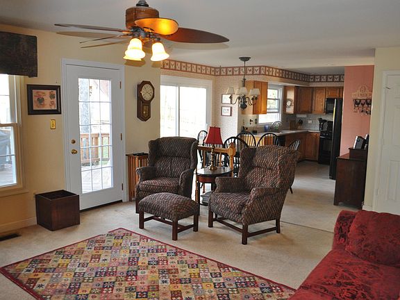 3rd image of 13620 S Springs Dr