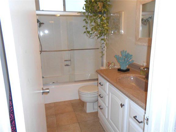 2nd image of 25930 Narbonne Ave Unit 119