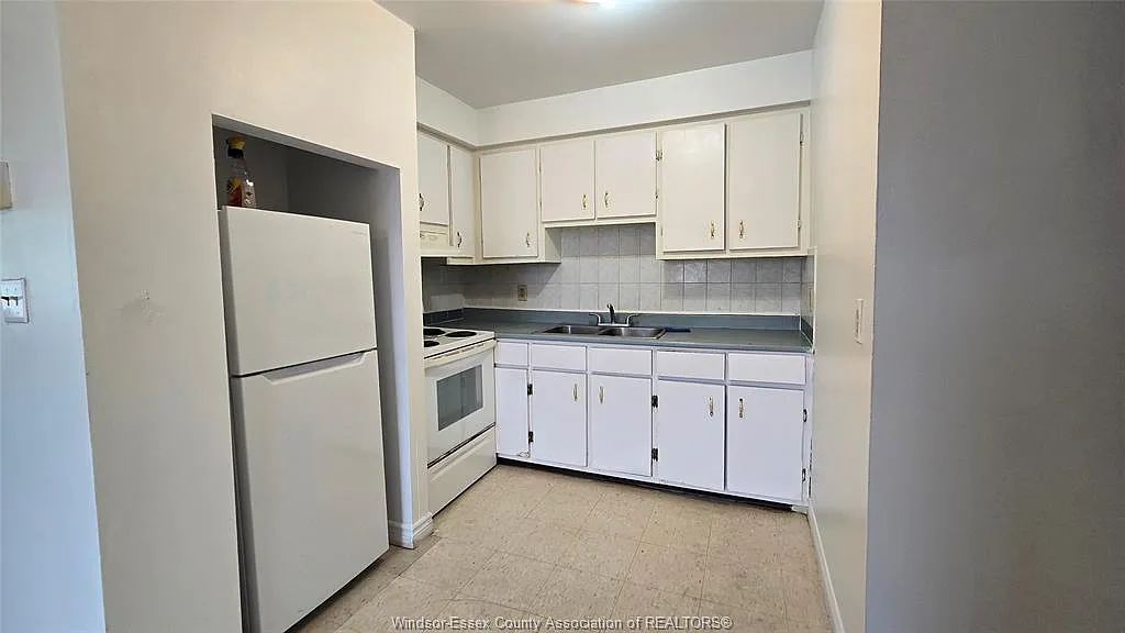 Studio, $1,500 — Photo 4