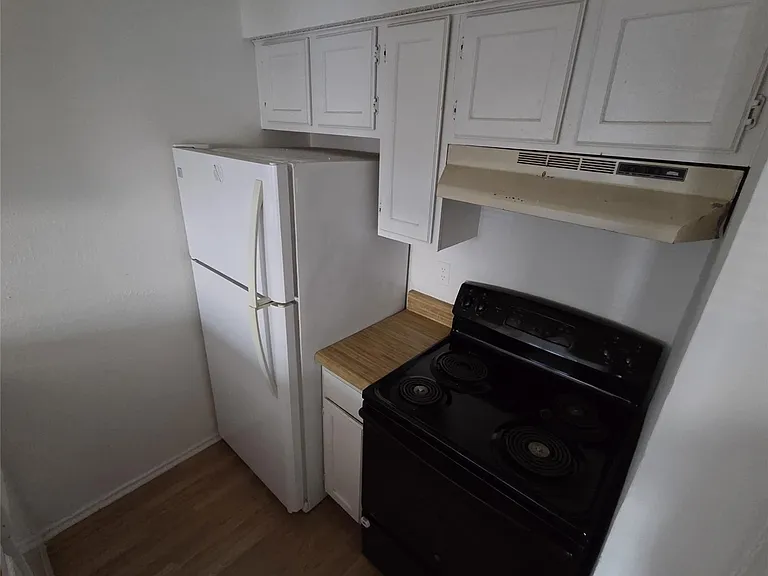7621 McCallum Blvd #311 — Photo 11