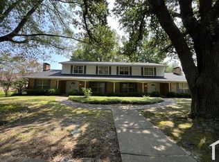 5816 Foxcroft Rd, Tyler, TX 75703