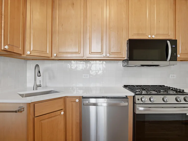 2101 N Mozart St #3 — Photo 3
