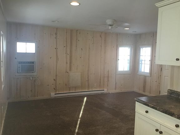5th image of 3210 W Glen Ave