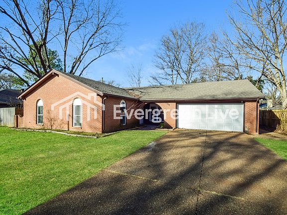 2nd image of 3329 Cody Dr