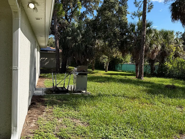 6054 N Moss Cir — Photo 17