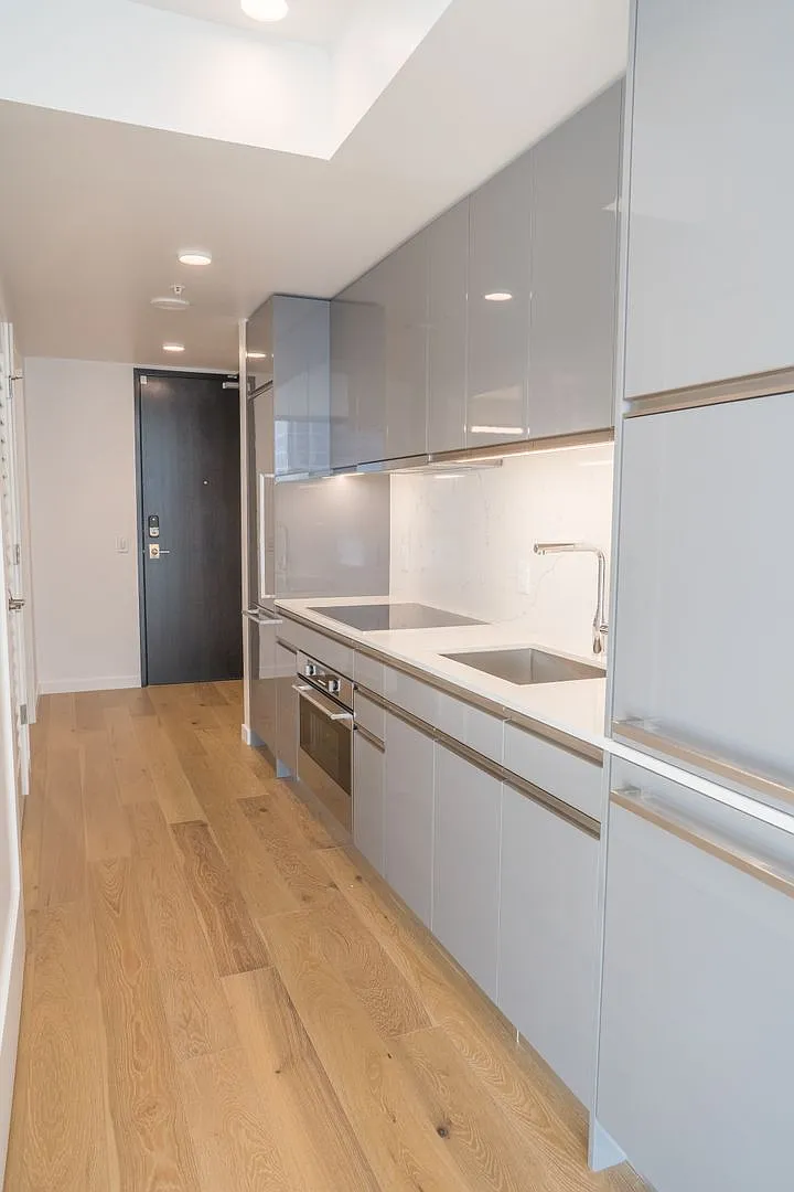 1Bd/1Ba Seattle Condo — Photo 1