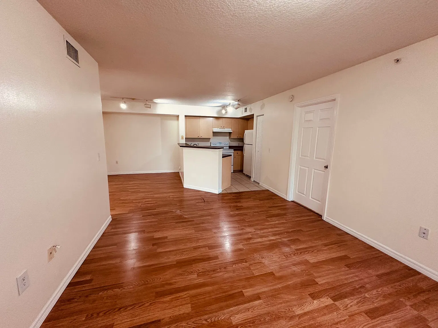 4131 San Marino Boulevard #108- - 108 — Photo 2