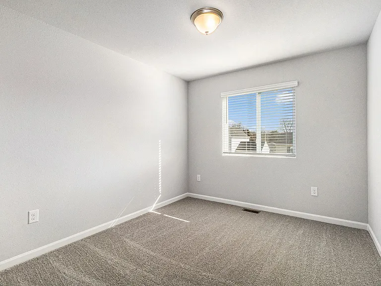 507 Burr St — Photo 16