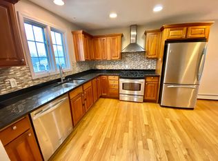 109 Wolcott Ave #1X, Middletown, RI 02842