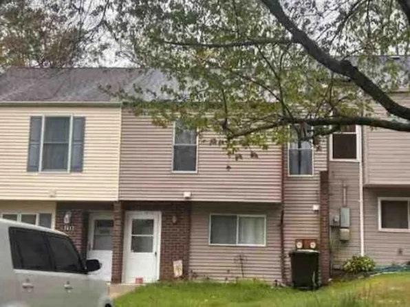1615 Lauren Ct, Bensalem, PA 19020