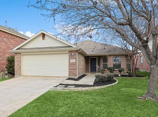 1617 Kittyhawk Dr, Little Elm, TX 75068