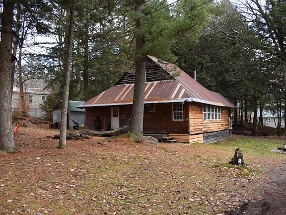 2nd image of 109 Pervis