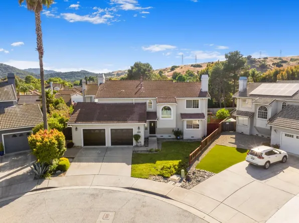 18501 Murphy Ct, Morgan Hill, CA 95037