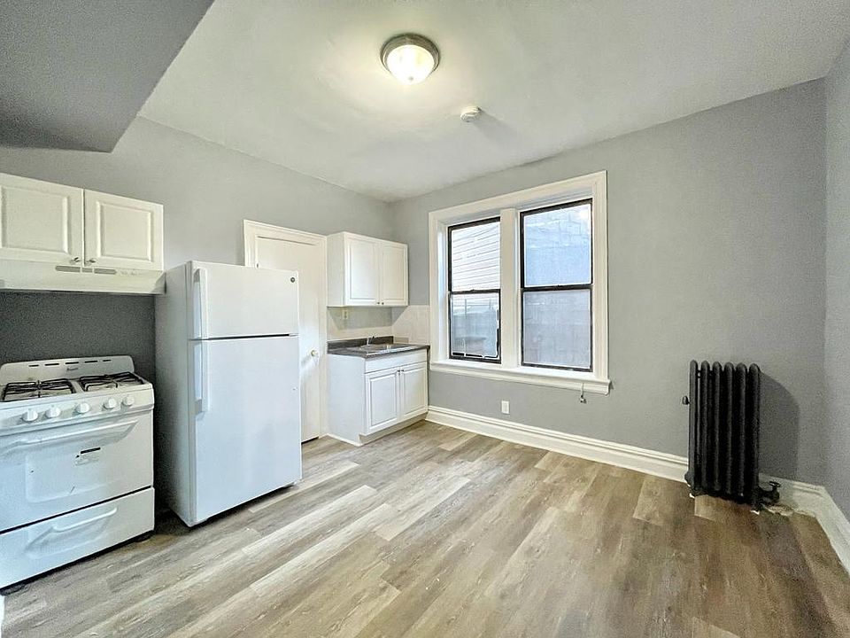 2nd image of 2106 Kennedy Blvd #1AAB
