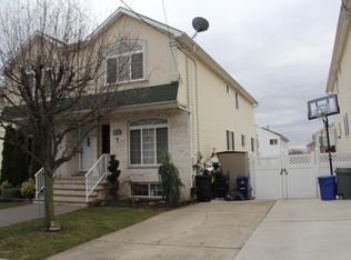 46 Pitney Ave, Staten Island, NY 10309