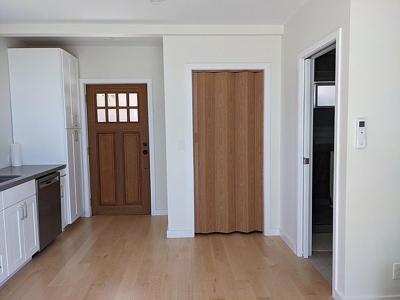 3rd image of 1722 Sonoma Ave