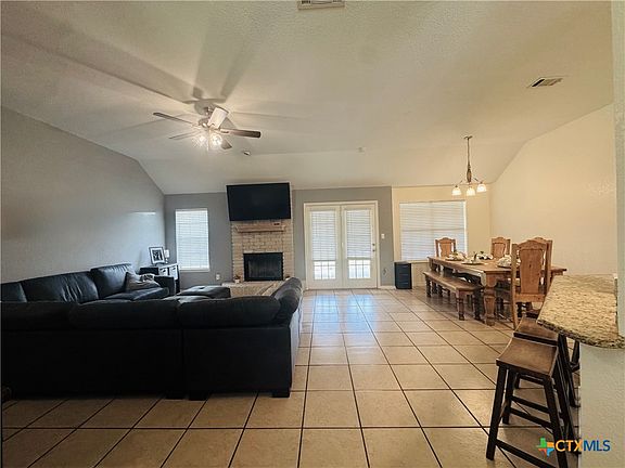 2nd image of 3411 Greenlawn Dr