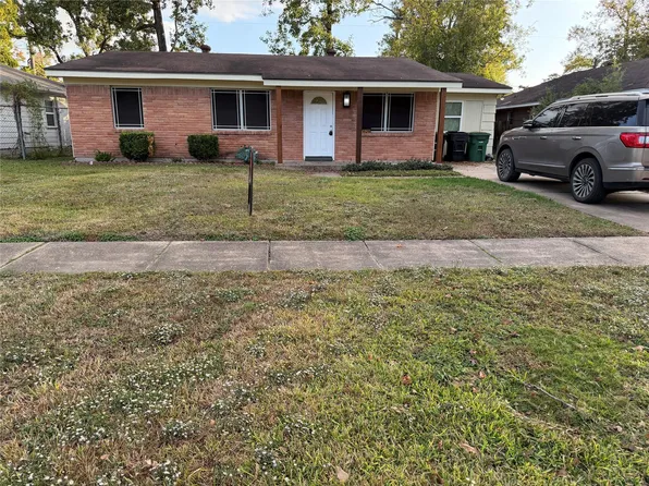 7626 Rhobell St, Houston, TX 77016