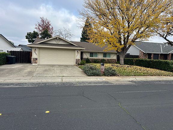 2nd image of 1418 Vista Creek Dr