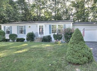 140 Heather Ln, Hampstead, NH 03841