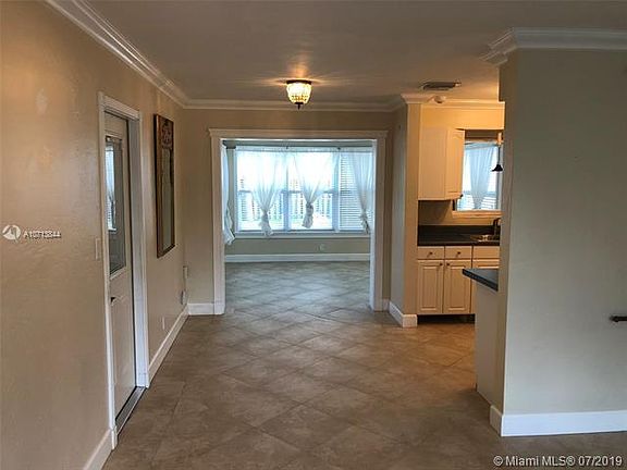 Home For Sale In Gulfstream Estates