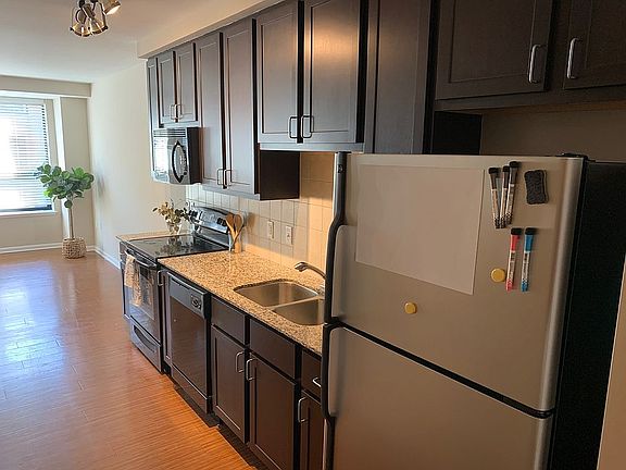 2nd image of 100 E Washington St APT 33