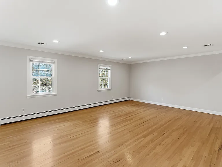 72 Prospect St #2 — Photo 8