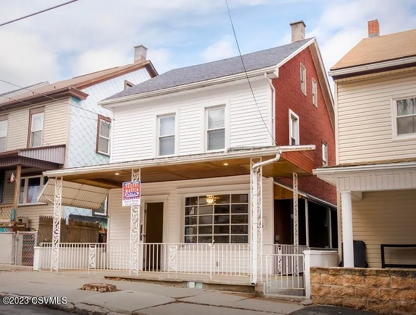 1727 Pulaski Ave photo 1