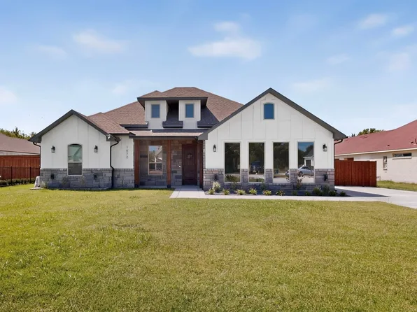 1672 Brookview Dr, Lancaster, TX 75146