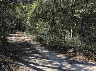 8535 Nelda Rd, Navarre, FL 32566