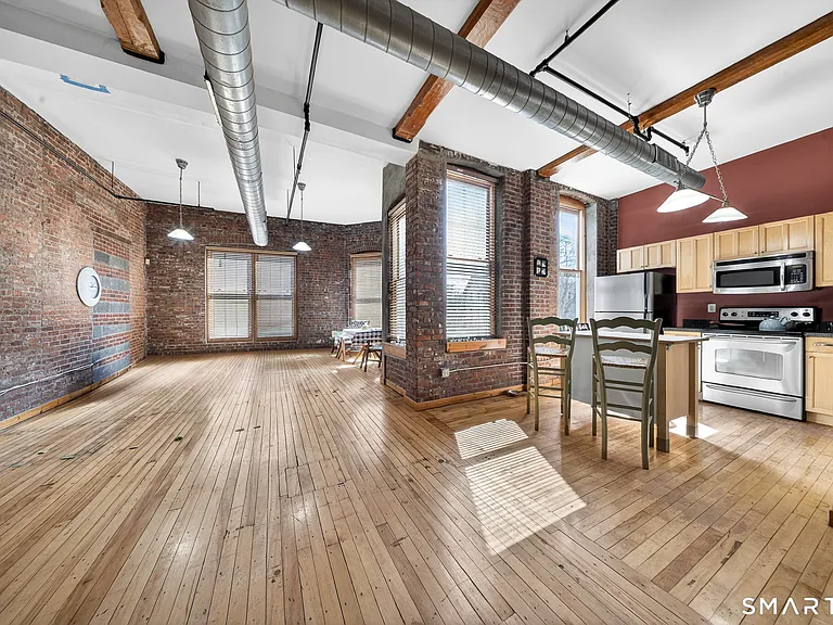 325 Lafayette St #1103 — Photo 1