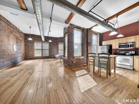 325 Lafayette St