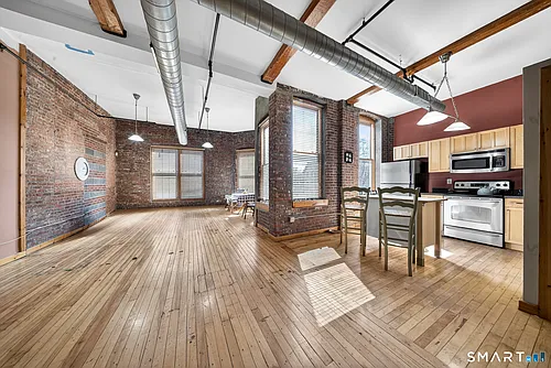 325 Lafayette St Photo 1