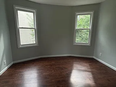 221 N 15 #2 — photo 4 of 7